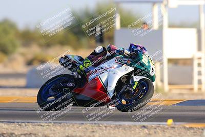 media/Nov-19-2023-CVMA (Sun) [[1f3d1b7ccb]]/Race 17 Amateur Supersport Middleweight/